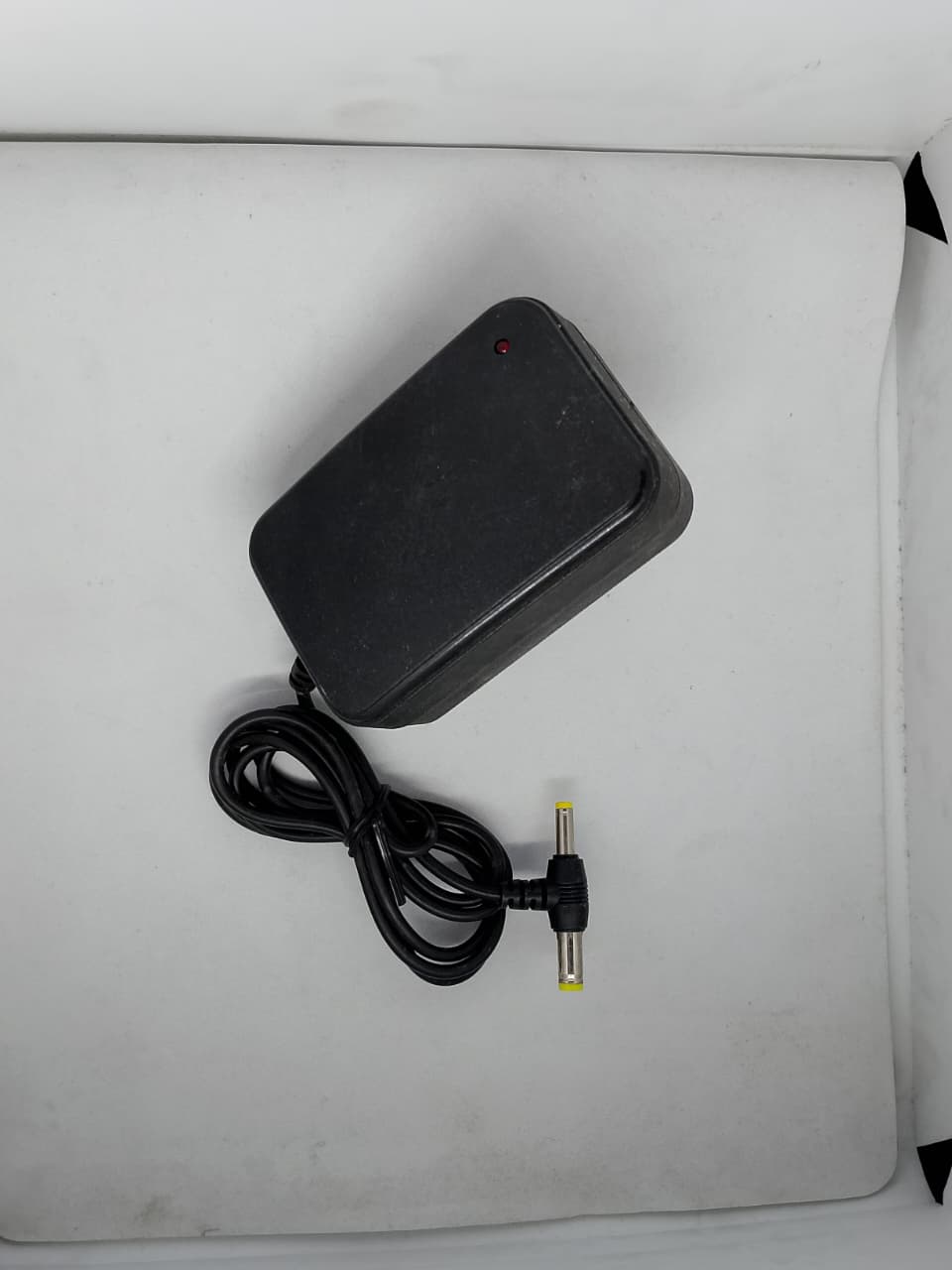 URICOM 9V 1A AC/DC ADAPTER ADAPTOR POWER SUPPLY DUAL PIN