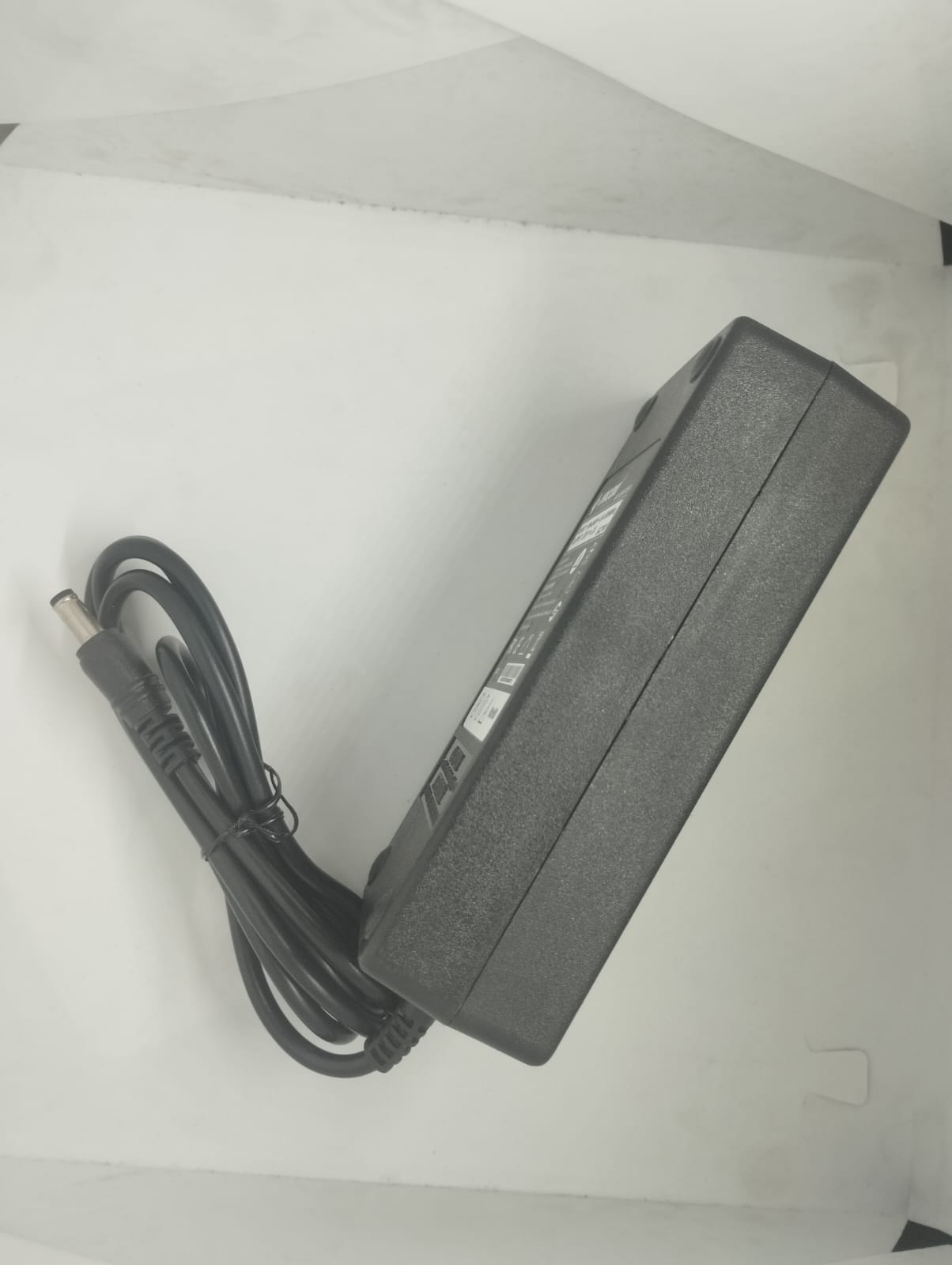 URICOM 30V 2A ADAPTOR ADAPTER POWER SUPPLY DUAL PIN