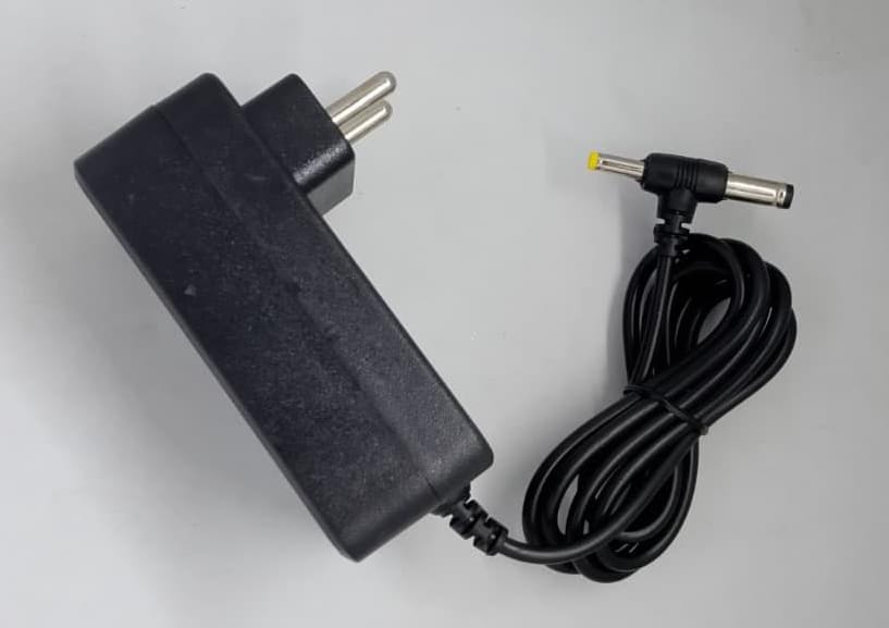 URICOM 5V 1A ADAPTOR ADAPTER POWER SUPPLY DUAL PIN